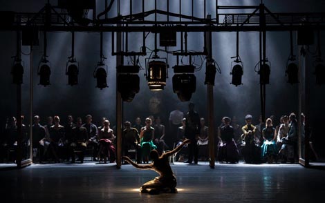 Hrvatsko narodno kazalište u Zagrebu: Ana Karenjina, kor. Leo Mujić, foto: © Mirko Cvjetko