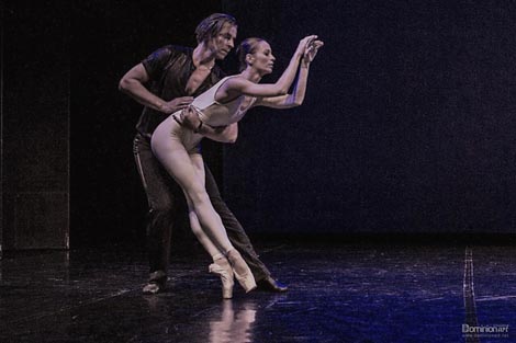 Andrei Izmestjev i Iva Vitić Gameirro; p(L)utanje, red. i kor. Ljiljana Gvozdenović, Plesna skupina A balet, Zagreb, 2017., foto: Studio Dominionart