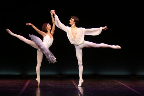 Balet Hrvatskog narodnog kazališta Ivana pl. Zajca, Rijeka: Antonio Vivaldi / Georg Fridrich Händel, Barok balet / Dozvoli mi da plačem, kor. Ronald Savković / Balazs Baranyai