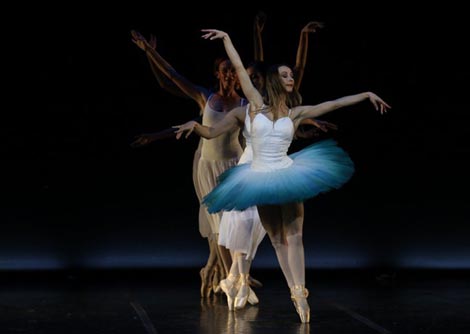 Balet Hrvatskog narodnog kazališta Ivana pl. Zajca, Rijeka: Antonio Vivaldi / Georg Fridrich Händel, Barok balet / Dozvoli mi da plačem, kor. Ronald Savković / Balazs Baranyai