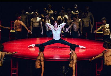 Béjart Ballet Lausanne: Boléro, kor. Maurice Béjart, foto: © BBL - Marc Ducrest