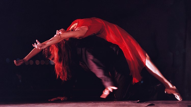 Bruna Reić, <em>Kuća pored mora</em>, gl. Arsen Dedić, kor. Ljiljana Gvozdenović, HNK Split, 45. Splitsko ljeto, 1999.