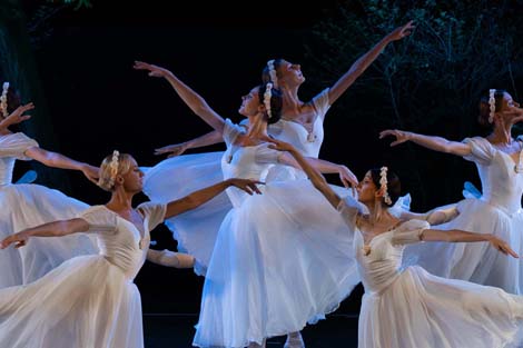 Hrvatsko narodno kazalište Split: Frédéric Chopin / Charles Gounod, Chopiniana i Valpurgina noć, kor. Anastasiia Matvienko prema Mihailu Fokinu (Chopiniana)