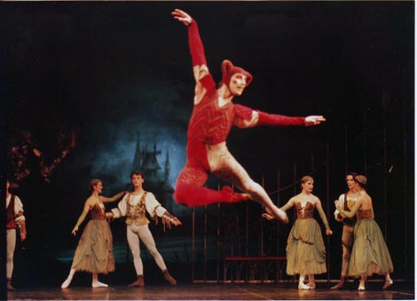 Dubravko Kolšek (Dvorska luda) - PEtar Iljič Čajkovski, Labuđe jezero, kor. Oleg Danovski, HNK u Zagrebu