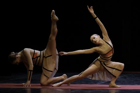 Hrvatsko narodno kazalište Split: Saša Evtimova, Martin Chaix, Igor Kirov, East West – baletni triptih (The Edge, kor. Igor Kirov), 2017.