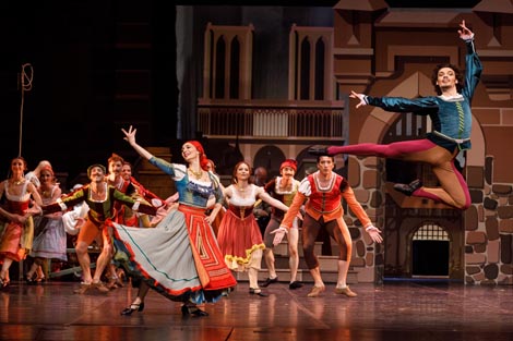 Hrvatsko narodno kazalište Split: Cesare Pugni, Esmeralda, kor. Vasilij Medvedev, Stanislav Fečo