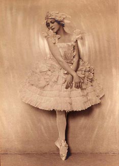 Margarite Froman u poziciji i kostimu za Smrt labuda