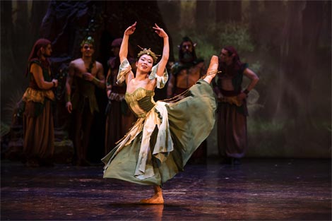 Hrvatsko narodno kazalište u Osijeku: Bela pl. Adamović, Jela, kor. i red. Vuk Ognjenović, foto: facebook