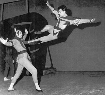 Ivica Sertić kao Princ u baletu Krešimira Baranovića Kineska priča u koreografiji Dimitrija Parlića na gostovanju u Parizu 1956.