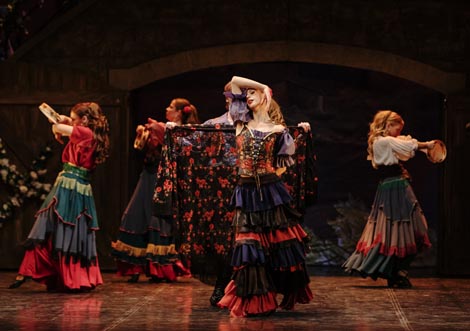 Hrvatsko narodno kazalište Split: Aleksandar Krein, Laurencia, kor. Vakhtang Čabukiani, Nina Ananiašvili