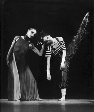 Maja Srbljenović i Lidija Mila Milovac: Pjesme ljubavi i smrti kor, Milko Šparemblek, Hrvatsko narodno kazalište u Zagrebu