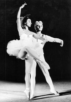 Sonja Kastl i Marijan Jagušt u baletu Opus 88, kor. F. Adret