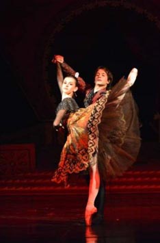 Hrvatsko narodno kazalište u Osijeku: Petar Iljič Čajkovski, Orašar, kor. i red. Waczlaw Orlykowski