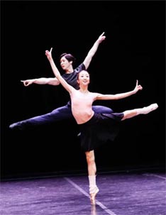 s probe Orašara u koreografiji Vladimira Malahov u HNK u Zagrebu