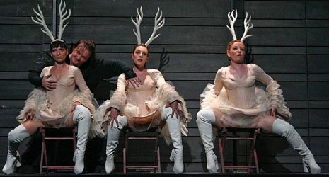 Drama SNG Maribor: Henrik Ibsen, Peer Gynt, red. Janusz Kica, foto: Matej Kristovič, www.sng-mb.si/drama