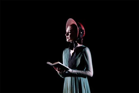 Hrvatsko narodno kazalište u Zagrebu: Jane Austen — Leo Mujić, Ponos i predrasude, kor. i red. Leo Mujić, foto: hnk.hr