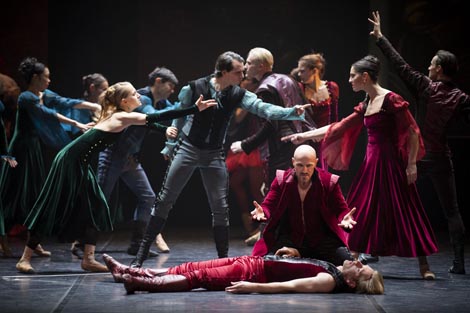 Balet SNG Maribor, Sergej Prokofjev, Romeo i Julija, kor. i red. Valentina Turcu, foto: Marta Tiberiu, sng-mb.si