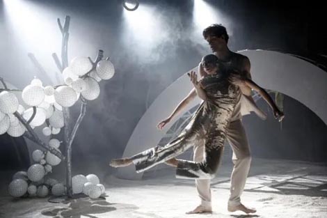 Državno dramsko kazalište Prijut komedijanta_ Solaris, kor. i red. Jurij Smekalov, foto: hnk.hr