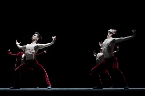 Tomislav Petranović i ansambl; Balet HNK u Zagrebu: Večer njemačkih autora: Suita suita suita kor. Marc Geocke, Balet HNK u Zagrebu: Večer njemačkih autora: Druga simfonija kor. Uwe Scholz, © Mirko Cvjetko