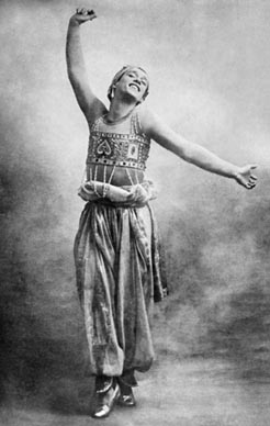 Vaclav Nižinski u baletu Šeherezada, kor. Mihael Fokin, 1910.