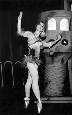 Viktorija Slamnik Vikica; HNK u Zagrebu, Igor Stravinski, Pulcinella, kor. Ivica Sertić, 1964.