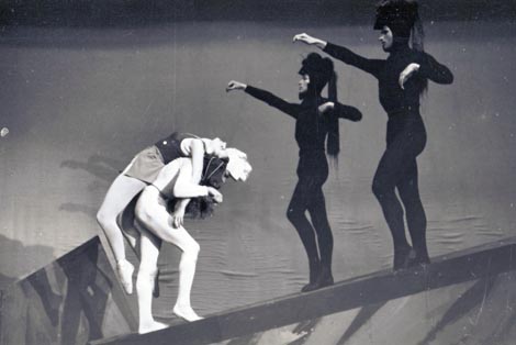 Zvonimir Podkovac u baletu Amazonke, kor.  Janine Charrat (prenio Nenad Lhotka), Hrvatsko narodno kazalište u Zagrebu, 1953.