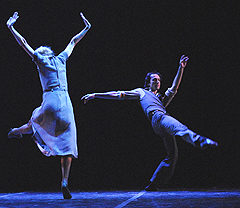 Eugen Dobrescu u baletu SINFONIA DA REQUIEM kor. Vasca Wellenkampa, HNK u Zagrebu, foto: Saša Novkovića